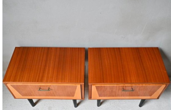Image 1 of Ensemble de tables de chevet vintage des années 1950