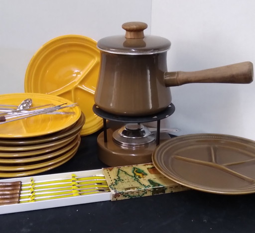 Vintage Fondue Set, 1973