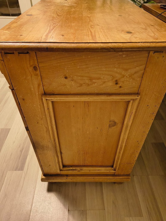 Image 1 of Antike Kommode aus Kiefernholz