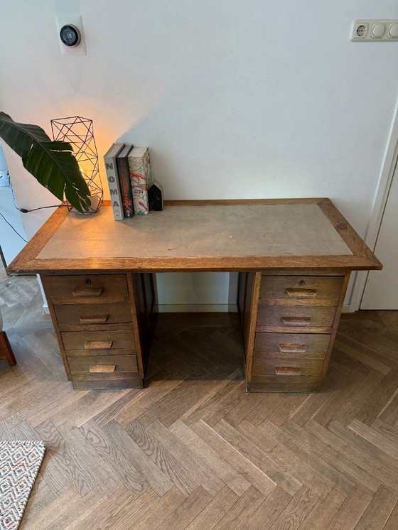 Image 1 of Elegante scrivania in legno con 8 cassetti – Dutch Furniture Factory Amsterdam