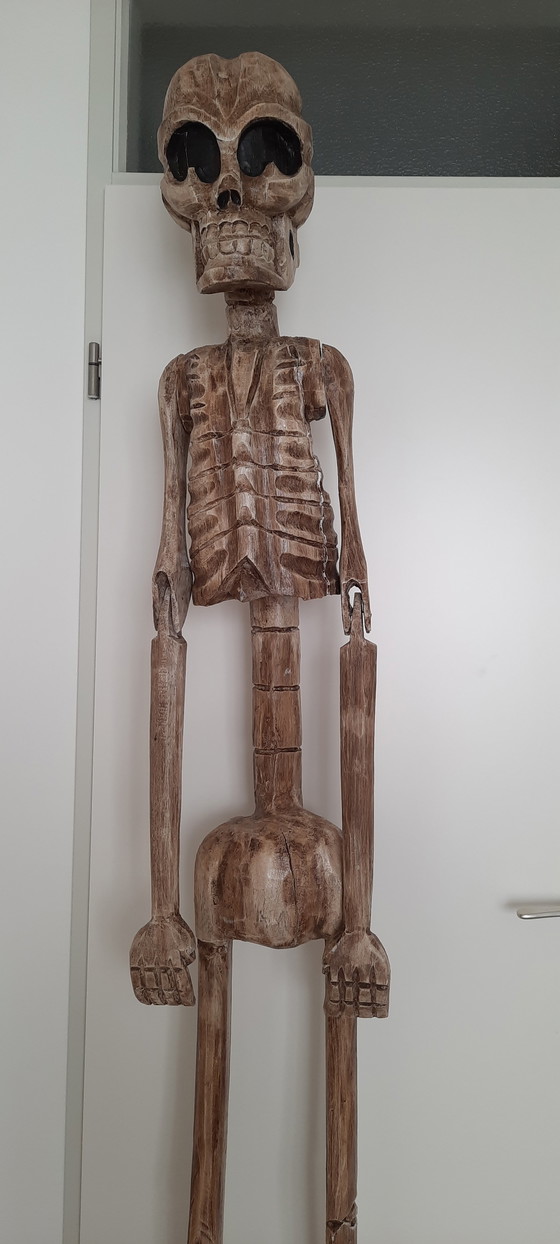 Image 1 of Grand cadre en bois Art populaire