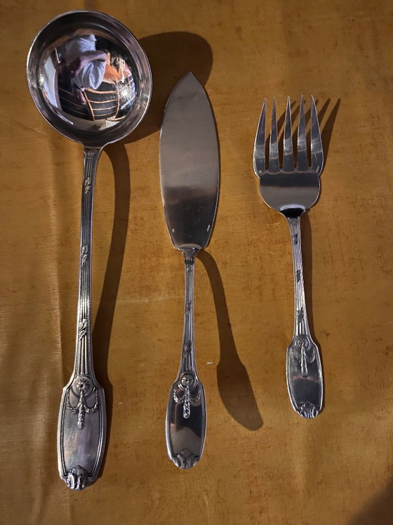 Christofle 19. Jh. Modell Pompadour 63-teilige Besteckkassette – Besteckkassetten, Metall, Silber (photo 6 of 9)