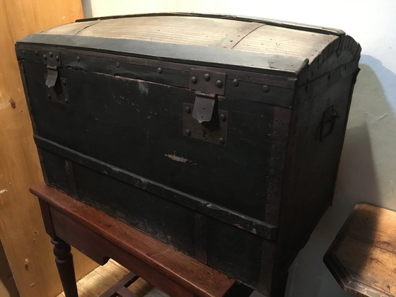 Baúl de viaje negro con tapa de tela – Armarios de almacenamiento, Madera, Vintage (photo 3 of 12)