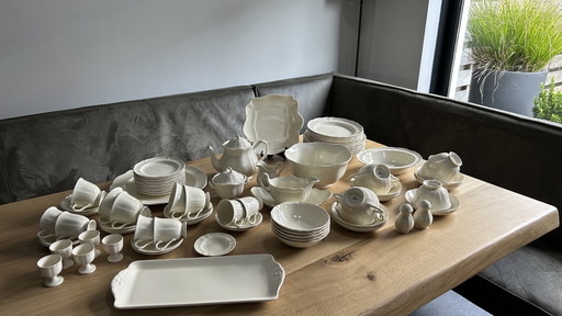 Wedgewood Queens plain dinnerware