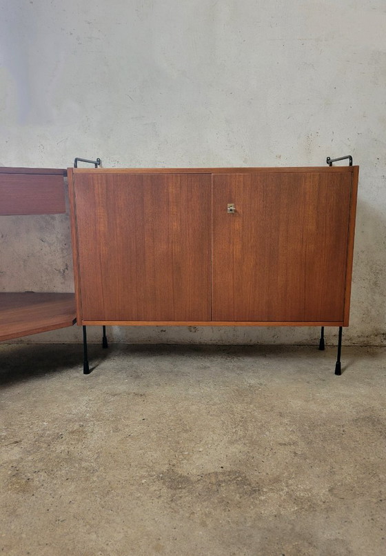 Image 1 of Sistema di pareti modulari vintage di Omnia Hilker 1960