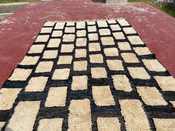 Image 1 of Beni Ourain tapijt 230x160 cm – Zwart-crème geruit Marokkaans wollen tapijt – Handgemaakt Berber tapijt