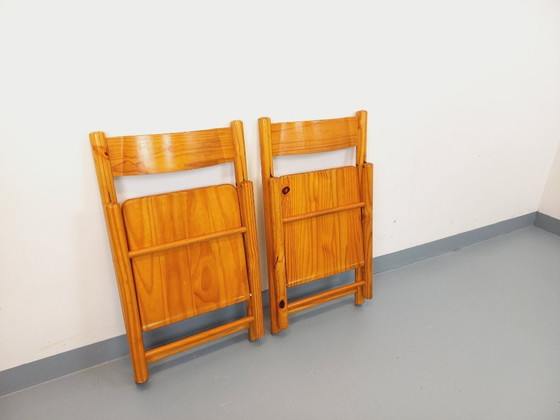 Image 1 of Pair of vintage folding pine chairs from the 70s/80s