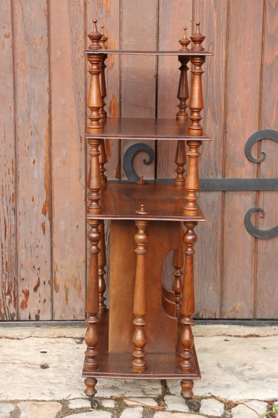 Image 1 of Etagère sur pieds début XXème siècle