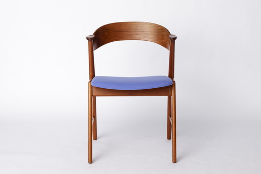 Teakholzstuhl von Korup Stolefabrik - Dänischer Vintage, 1960er Jahre | Mid-Century Modern Blauer gepolsterter Akzentstuhl