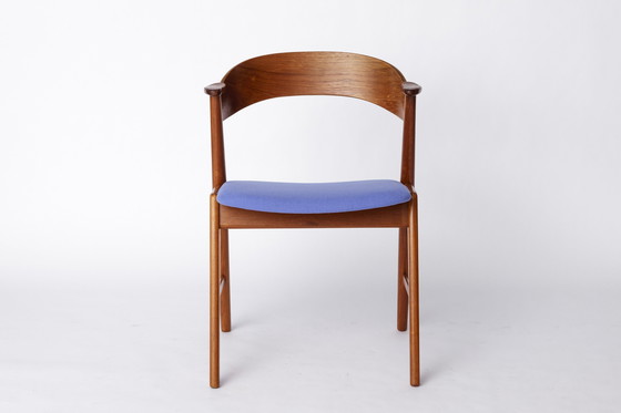Image 1 of Chaise en teck de Korup Stolefabrik - Vintage danois, 1960s | Mid-Century Modern Blue Upholstered Accent Chair