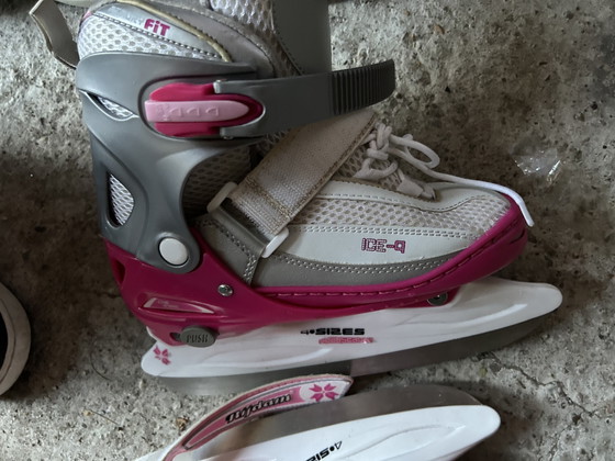 Patines de hielo Nijdam – Objetos decorativos, Plastic (photo 4 of 6)