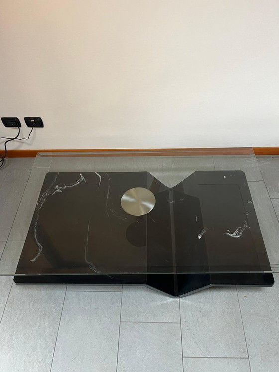 Image 1 of Table basse en marbre et verre des années 1960-1970, design inspiré de l'ère spatiale.