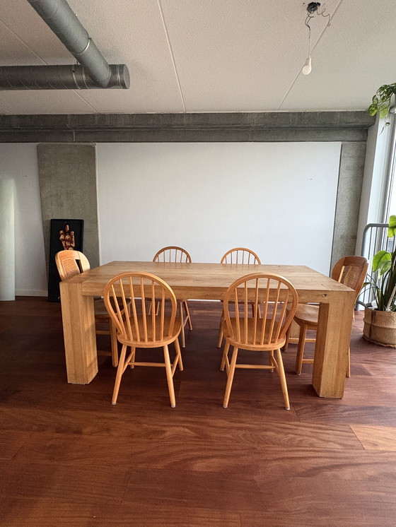 Image 1 of Table de salle à manger en bois avec 6 chaises assorties