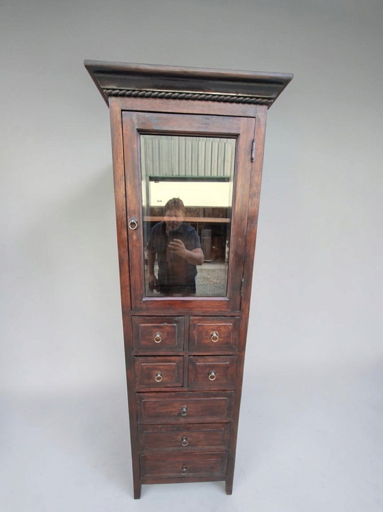 Kolonialer Teakholz Geschirrschrank, Kommode, Bücherregal. Whisky Schrank Maße: 65x48cm Und 193cm Hoch. (photo 4 of 6)