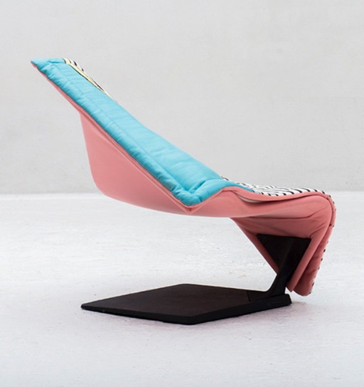 Sedia Flying Carpet di Simon Desanta