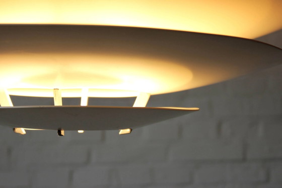 Oslo plafondlamp van Kurt Nørregaard voor Louis Poulsen jaren 60 – Kroonluchters, Aluminium, Scandinavian (photo 8 of 13)