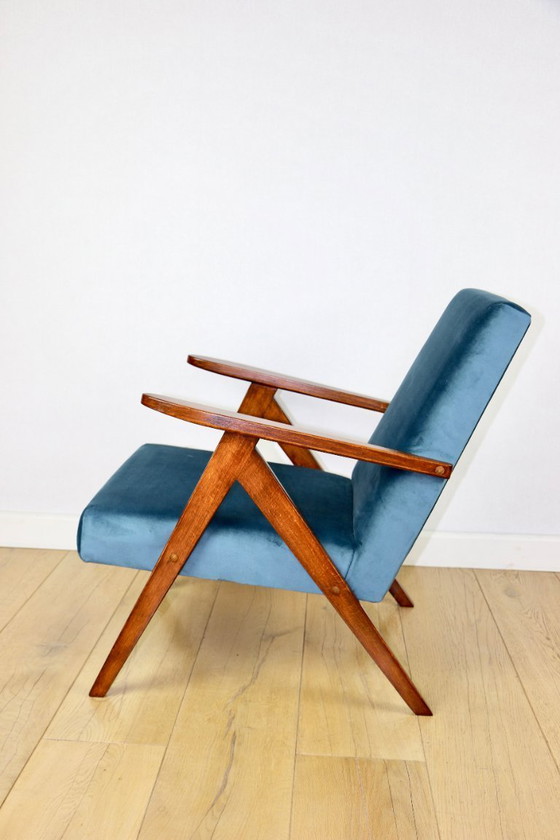 Image 1 of B-310 VAR fauteuil in zeeblauw fluweel. 2 stuks beschikbaar.