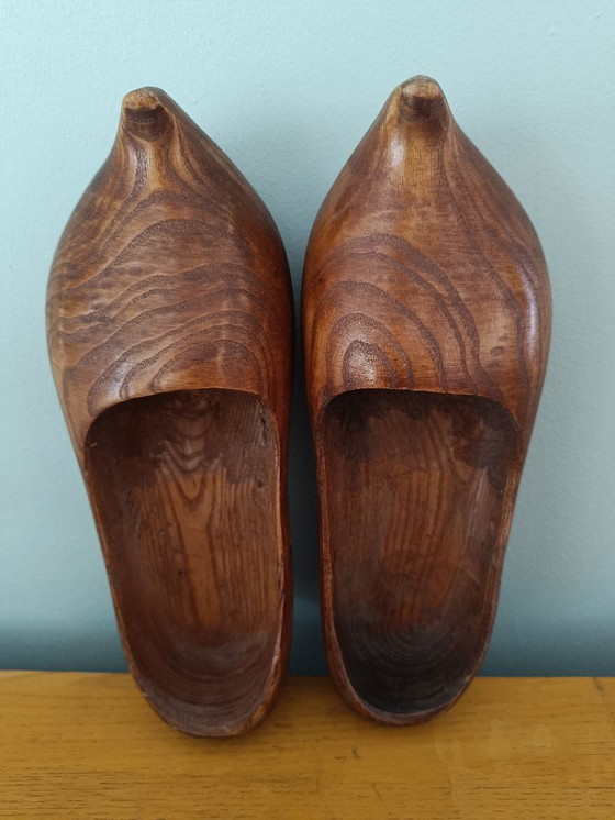 Image 1 of Ein Paar antike Holzclogs
