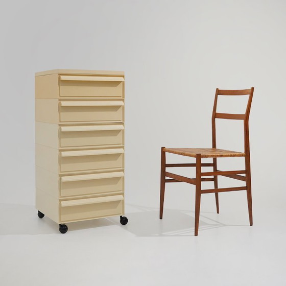 Image 1 of Cómoda modular diseñada por Simon Fussell para Kartell, década de 1970.