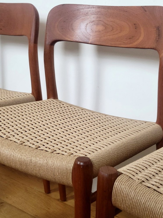 Image 1 of Juego de 5 sillas de comedor Niels O. Møller modelo 75 para J.L. Møllers Møbelfabrik