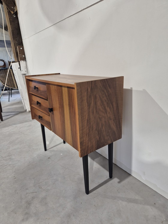 Image 1 of Buffet du milieu du siècle