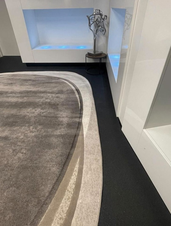 Image 1 of Leolux Pode Shallow Carpet Mud 280 x 380