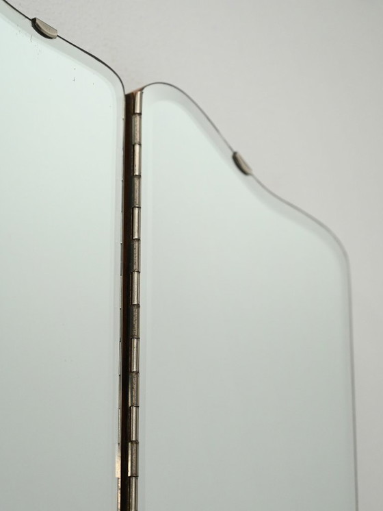 Image 1 of Scandinavische vintage drievoudige eikenhouten spiegel met inklapbare zijpanelen