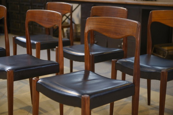 Image 1 of Set aus 6 skandinavischen Teakholzstühlen von Niels Otto Moller, Dänemark, 1960er Jahre