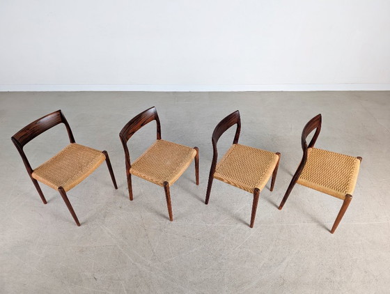 Image 1 of Juego de 4 sillas JL Mollers modelo 75 Niels Otto Møller de palisandro.