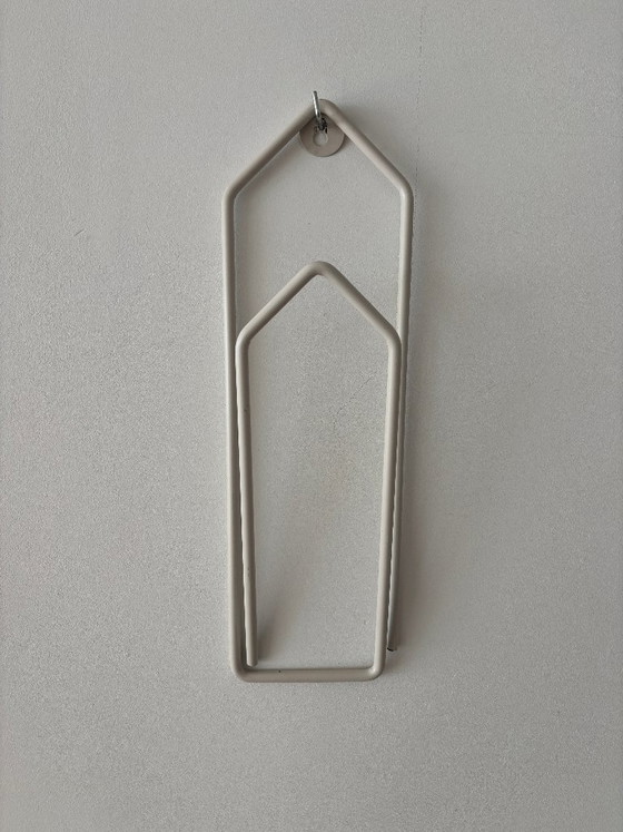 Vintage Minimalist Wall-Mounted Clothes Hanger – White Metal – Wall decoration (photo 2 of 9)