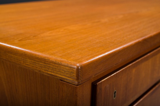 Image 1 of Vintage 77 Executive bureau door Gunni Omann voor Omann Jun, jaren 1960