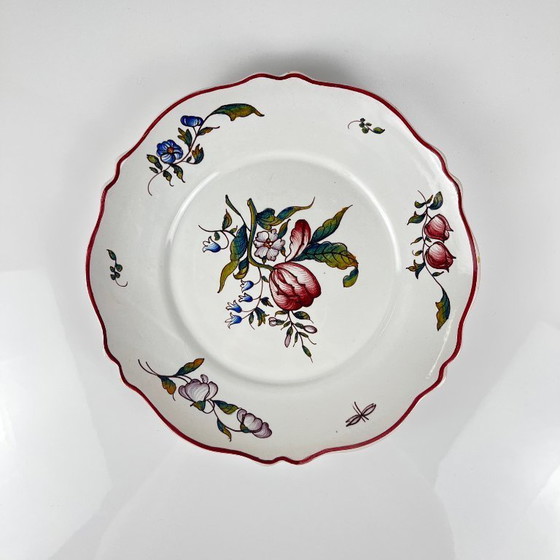 Image 1 of Set di 2 piatti in ceramica dipinti a mano con motivi floreali