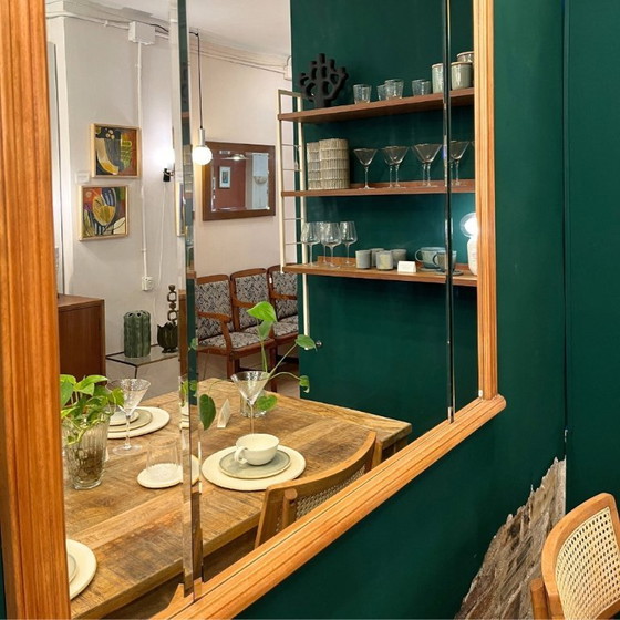 Image 1 of Specchio vintage bisellato con cornice in legno curvato, Spagna, anni '60