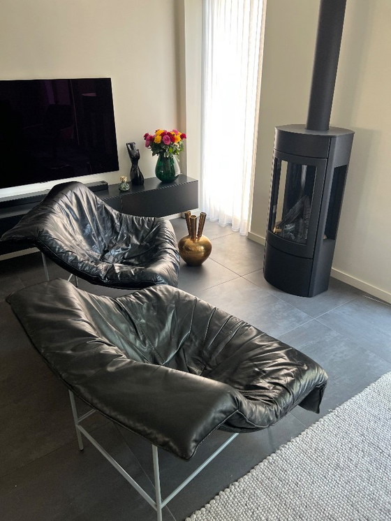 Image 1 of 2 chaises papillon Montis