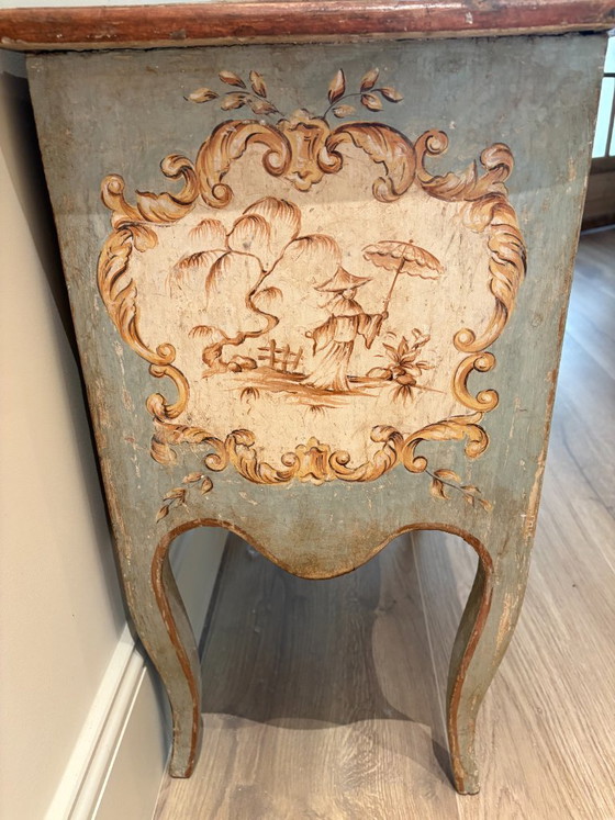 Rare pair of 18th-century Italian painted Nightstands – Wood (photo 9 of 14)