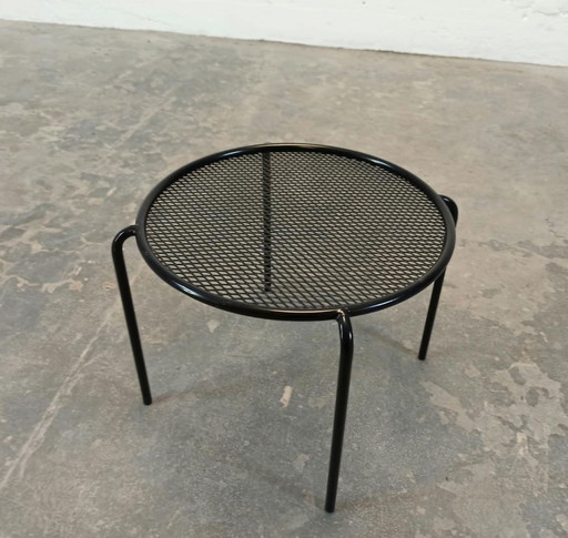 Ola Wihlborg für IKEA perforierter Metall-Beistelltisch