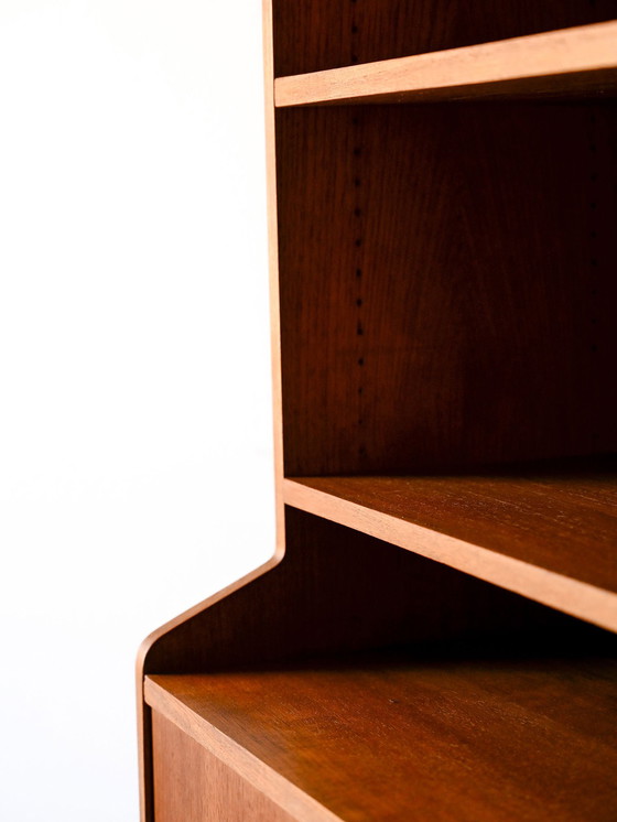 Image 1 of Bibliothèque scandinave en teck avec portes battantes