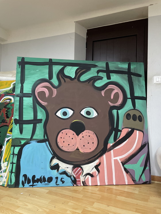 Image 1 of L'orso imprenditore gigante 