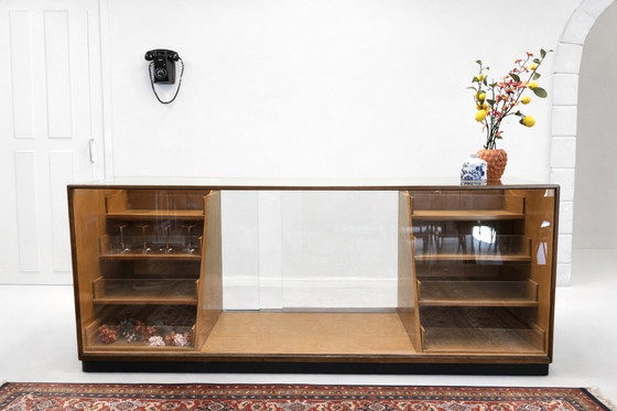 Image 1 of Comptoir/vitrine de magasin vintage, vers 1950