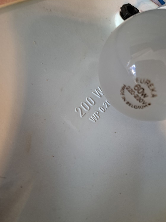 Image 1 of Rote Industriewandlampe aus den 80er Jahren