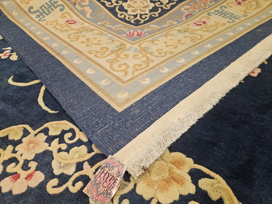 Image 1 of Handgeknüpfter orientalischer Aubusson-Teppich aus Wolle mit blauem Blumenmuster, 307 x 430 cm