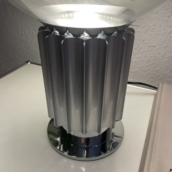 Image 1 of Lámpara de mesa pequeña Flos Taccia