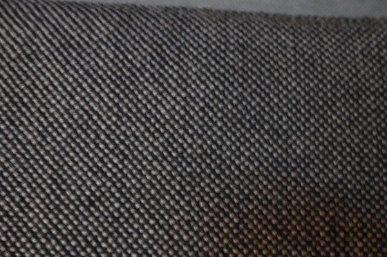 Harvink Armslag Design-Sofa aus Kvadrat Hallingdal-Stoff – 3-5 Sitzer Sofas, Metal (photo 10 of 12)