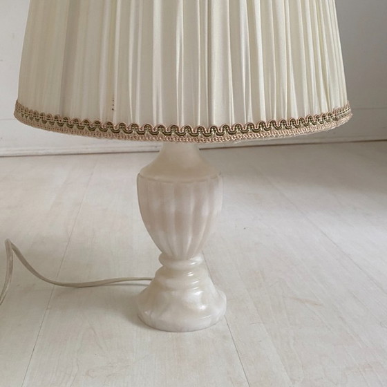 Image 1 of Paire de lampe à poser en Albatre vintage 1970's