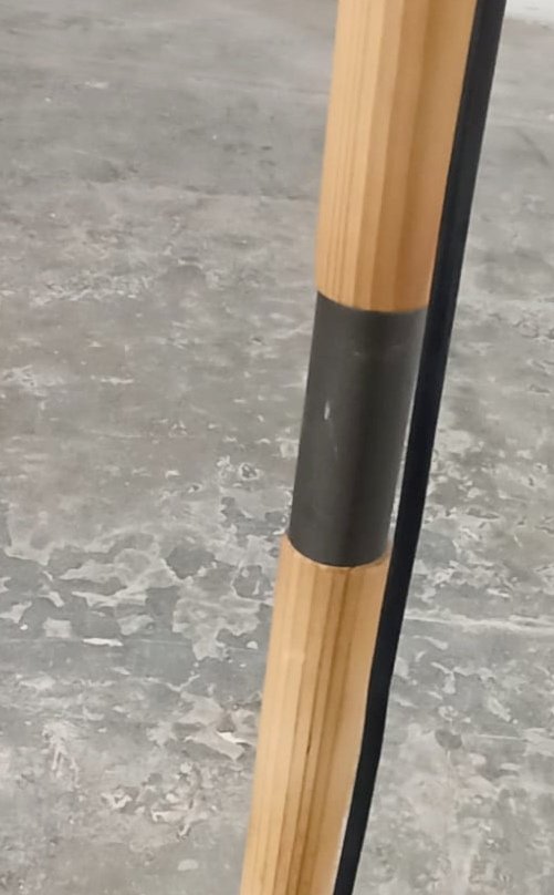 Image 1 of lampadaire vintage à base en bois