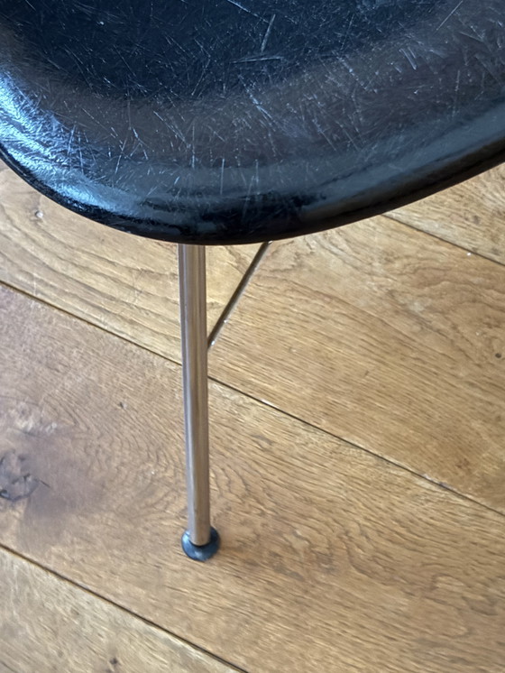 Image 1 of Silla original de fibra de vidrio Charles Eames DSX