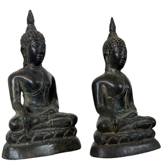 Coppia Antica di Buddha Thailandesi in Bronzo – Stile Rattanakosin – c. 1900 – Incluso Nucleo di Fusione (photo 2 of 10)