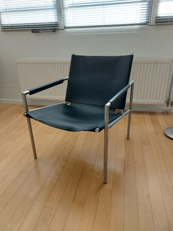 Image 1 of Martin Visser fauteuil Spectrum SZ 02, zwart tuigleer met verchroomd frame