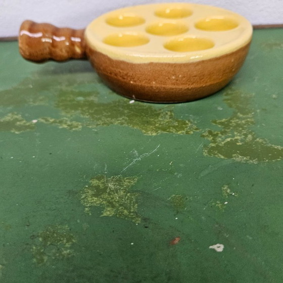 Image 1 of Set aus 6 französischen Schneckenschalen oder Escargot-Schalen.