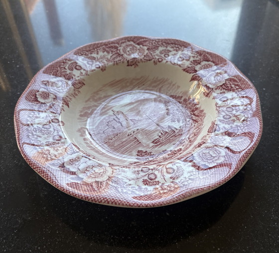 Image 1 of Set van 6 diepe schalen met een romantische rood-witte afbeelding.